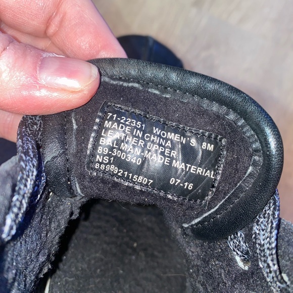 Black and white G.H. Bass bootie boots! Excellent Used Condition! Size 8 - Picture 8 of 8